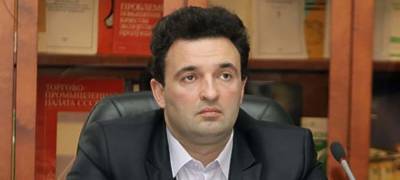 Осужденный за мошенничество бывший помощник транспортного прокурора Карелии станет адвокатом