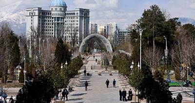 Вояж Рахмона, открытие мечетей, "новый" энерголимит - февраль в Таджикистане