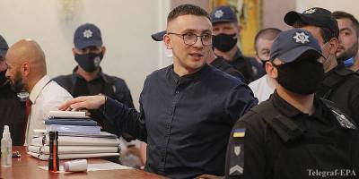 Учительница Стерненко жалуется на активистов, пока родители пишут заявление на журналистов НАШ - ТЕЛЕГРАФ