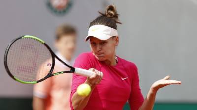 Кудерметова проиграла Мугурусе на старте турнира WTA в Дохе