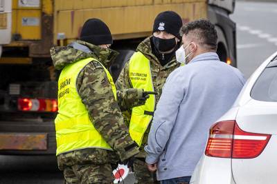 Украинских дипломатов поймали с контрабандой на границе