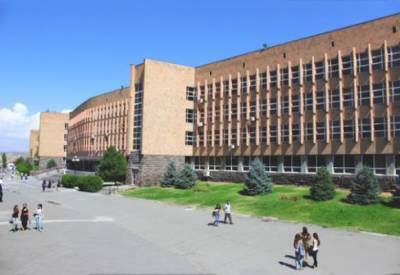 Кризис пришёл и в Российско-Армянский университет: Москва отозвала подпись