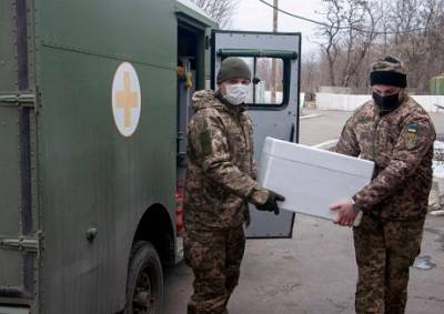 В Украине выбрасывают вакцины от COVID-19, — Reuters