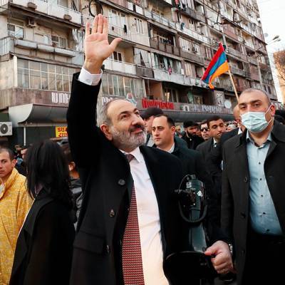 В Ереване начались массовые акции противников и сторонников Пашиняна