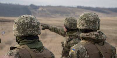 Девять украинских военных пострадали на Донбассе, подорвавшись на неизвестном взрывном устройстве - nv.ua - Донбасс