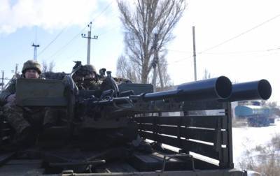 На Донбассе подорвались военные: девять раненых