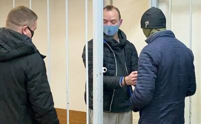 Лефортовский суд Москвы рассмотрит вопрос о продлении ареста журналисту Сафронову 2 марта