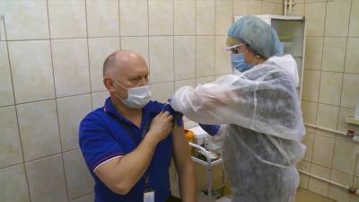Вести в 20:00. Достижения ФМБА: вакцина нового поколения даст иммунитет на 1,5 десятилетия