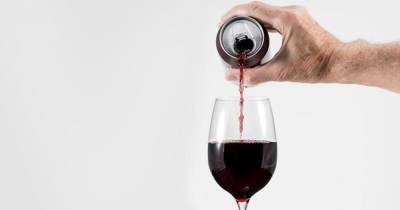 В мире набирает популярность вино в жестяных банках: подробности
