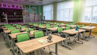 В Севастополе открывается первая школа с электронными учебниками