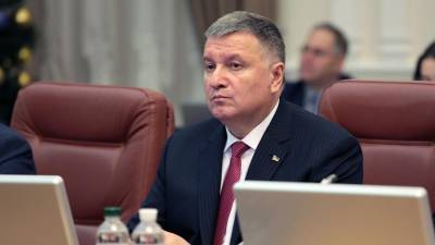 Глава МВД Украины назвал условие для подачи воды в Крым