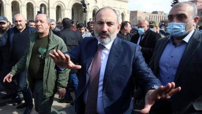 Пашинян обвинил бывшие власти Армении в попытке поднять против него армию