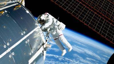 Астронавты NASA вышли в открытый космос для монтажных работ на МКС