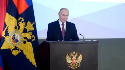Президент Путин подписал закон, ограничивающий агитацию в Сети