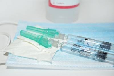 Президент Панамы сделал прививку от коронавируса