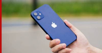 Владельцам iPhone советуют срочно обновить ПО