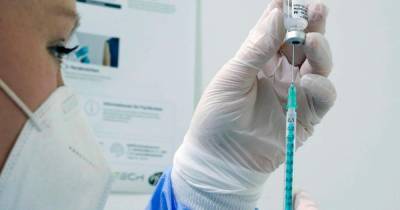 Пожилая жительница Литвы скончалась после вакцинации препаратом Pfizer