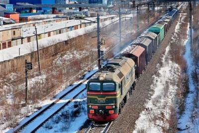 В честь 8 марта поезд сбил женщину под Новосибирском нежнее обычного