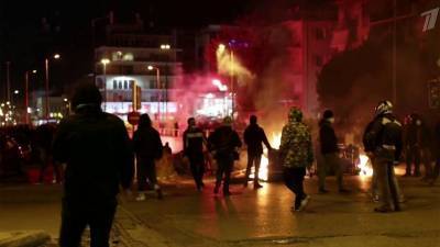 Минувшей ночью греческая столица была охвачена массовыми беспорядками