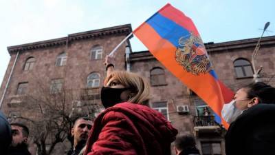 Пашинян: начальник Генштаба ВС Армении Гаспарян уволен с должности