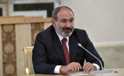 Премьер-министр Армении объявил об увольнении главы Генштаба