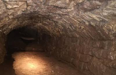 В Великобритании обнаружили «секретный» 900-летний туннель