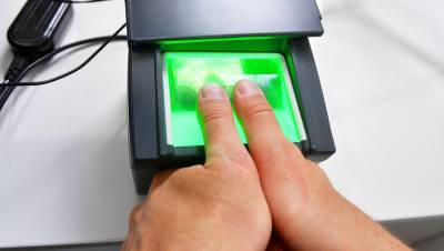 «Ъ»: некоторые госуслуги не получится получить без биометрии