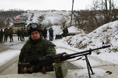 Украина обвинила ополчение в массированном обстреле своих позиций в Донбассе