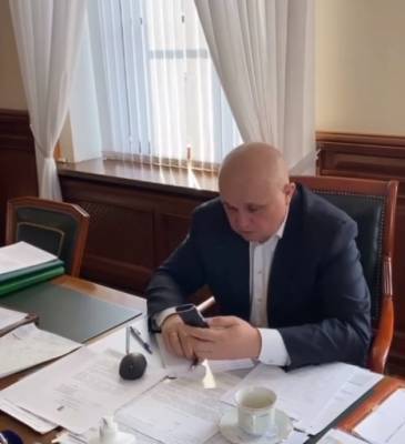 Сергей Цивилёв позвонил жительнице Кузбасса, брат которой упал в колодец