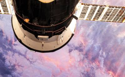 Роскосмос и NASA ведут переговоры по перекрестным полетам к МКС на "Союзах" и Crew Dragon