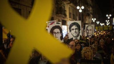 Каталонцы поддержали бывшего главу правительству Пучдемона