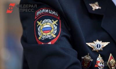 Полиция Петербурга ищет мужчину, похитившего из банка 2,6 млн рублей