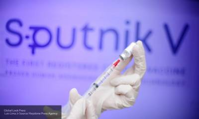 Италия первой в Европе начнет производить российскую вакцину "Спутник V"