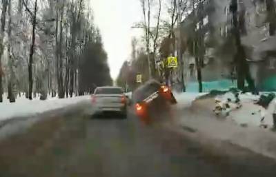 В Рязани сняли на видео «фееричное» ДТП