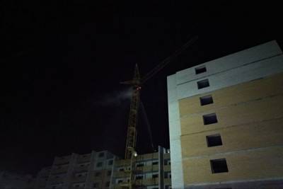 Во Владимире тушили горящую кабину башенного крана на уровне 11-го этажа