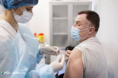 В Украине привили от коронавируса уже более 23,5 тысяч человек