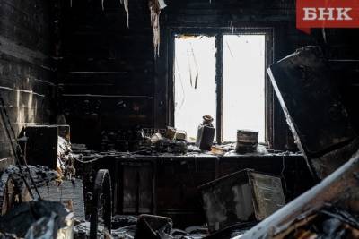 В сосногорском поселке в обгоревшей квартире нашли труп мужчины
