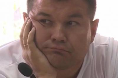 Судья сделала замечание экс-депутату Викулову за поведение на заседании по делу Кузнецова