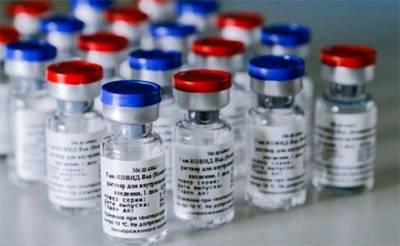 Франция опровергла подписание контрактов на российскую вакцину