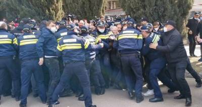 Беспорядки и стычки во время проведения съезда Союза регби Грузии - видео