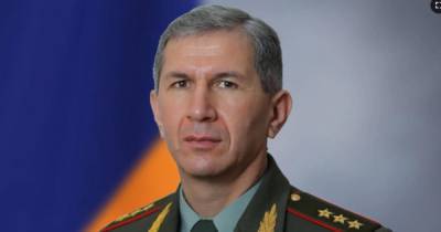 Уволенный глава Генштаба Армении хочет продолжить службу