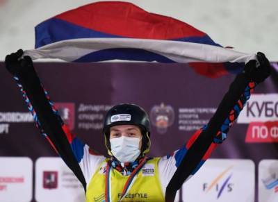 Фристайлист из РФ Максим Буров стал двукратным чемпионом мира в акробатике