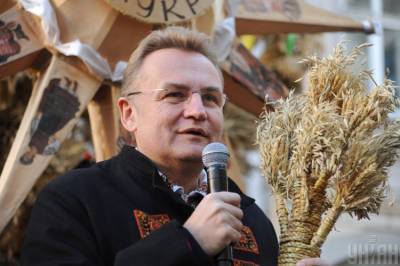 НАПК отправило в суд 14 протоколов на мэра Львова