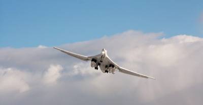 "Ростех" передал первого "Белого лебедя" Ту-160М с новыми двигателями на базу в Жуковский