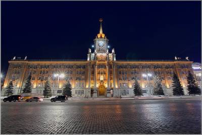 Мэр Екатеринбурга заявил об отставке двух своих заместителей