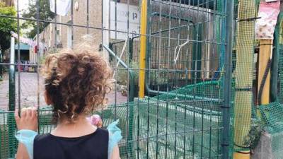 "Без прививки на работу не приходите": в Тель-Авиве ввели жесткие правила для учителей и воспитателей