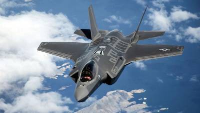 В конгрессе США истребитель F-35 Lightning II назвали крысиной норой