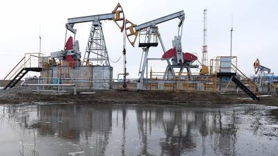 Правительство РФ решило скорректировать демпфер по нефтяному рынку