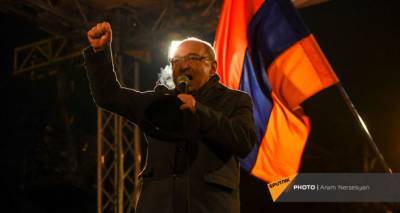 "В повестке, но это политический шаг": Вазген Манукян о признании Нагорного Карабаха