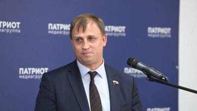 Депутат Вострецов обратился в Минтруд РФ с просьбой увеличить оклады бюджетников